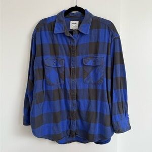 Aerie Black and Blue Plaid Flannel Button Up Shirt - Size Medium